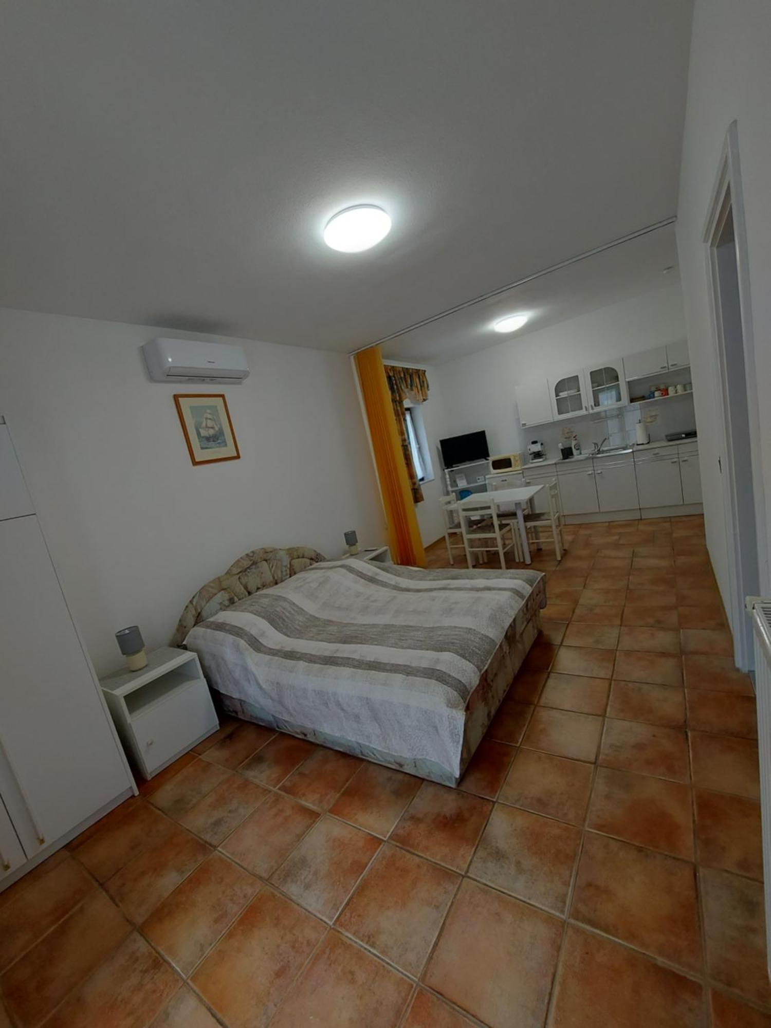 Istvan Apartmanok Keszthely Extérieur photo